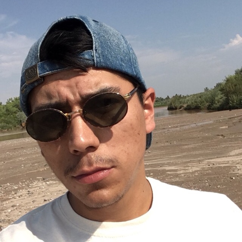 Meet your Posher, Alex